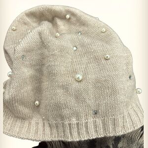 Fraas beige pearl embellished beanie hat